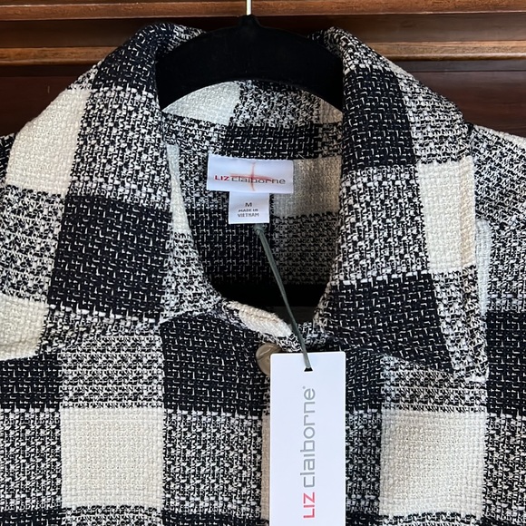 Liz Claiborne NWT Plaid Button Up Flannel Size M - Picture 7 of 12